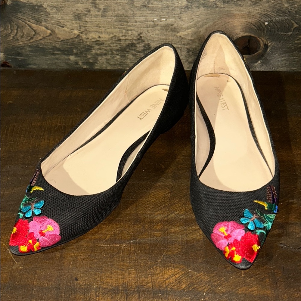 Nine West Black Floral Embroidered Women's Flats